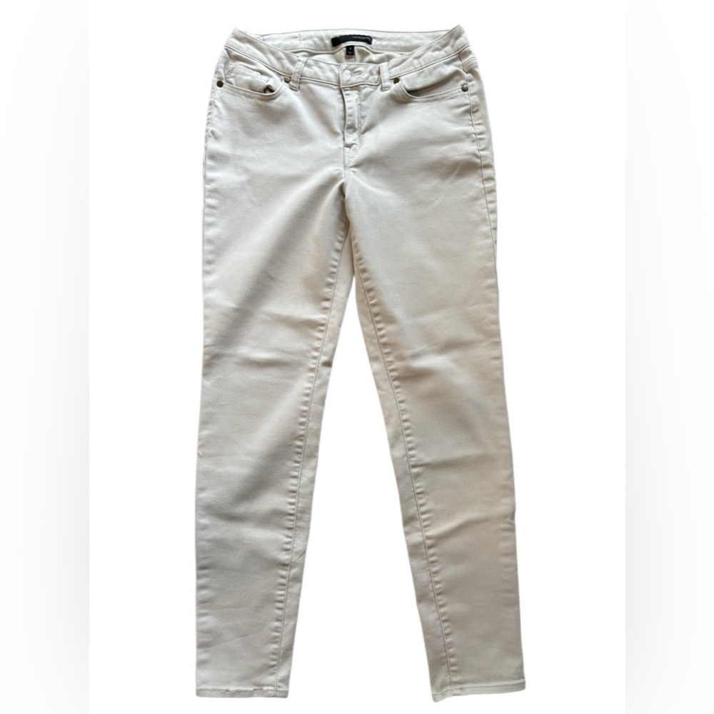 Harve Benard Ivory Slim Straight Pants Size 8 Stretch